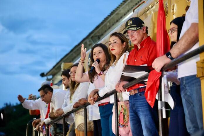 PROYECTO FERREO FIRMA