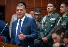 “No descansaremos en nuestra misión de defender a los colombianos”, ministro de Defensa ante el Senado